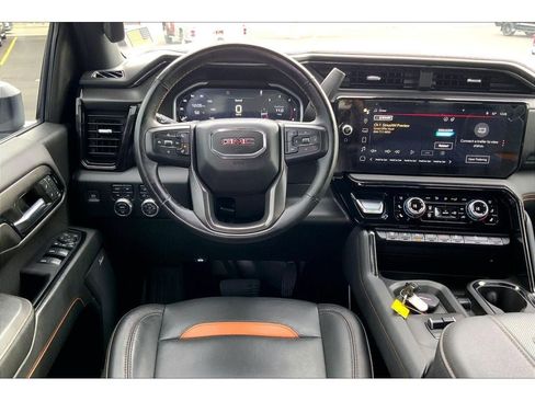 Used 2024 GMC Sierra 2500 AT4 w/ AT4 Premium Plus Package image 6