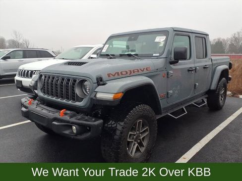 Used 2025 Jeep Gladiator Mojave image 1