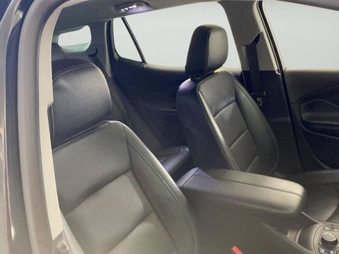 Used 2023 GMC Terrain SLT w/ LPO, Floor Liner Package FWD image 55