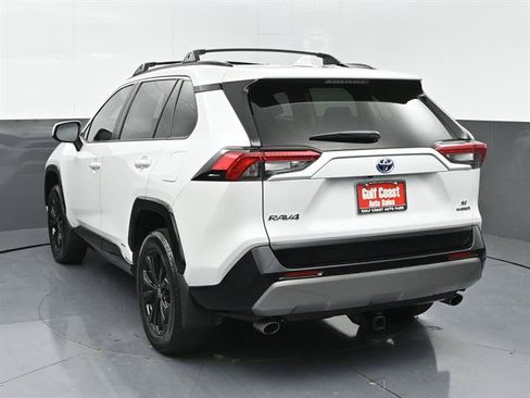 Certified 2023 Toyota RAV4 SE w/ Convenience Package AWD/4WD image 4