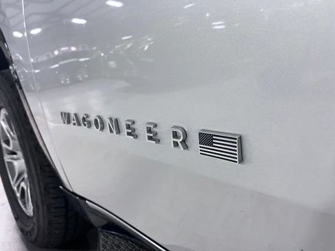 Used 2022 Jeep Wagoneer Series I w/ Convenience Group I AWD/4WD image 35