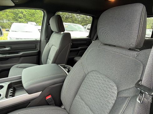 Used 2026 RAM 1500 Express AWD/4WD image 17