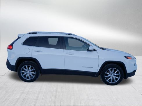 Used 2018 Jeep Cherokee Limited image 8