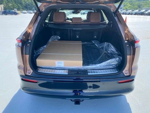 New 2026 Toyota Crown Signia AWD/4WD image 12