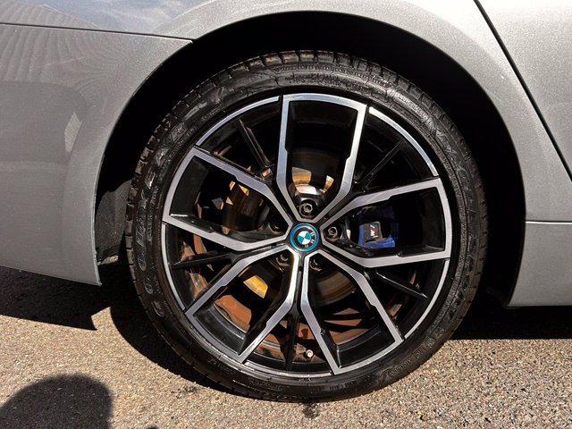 Used 2023 BMW 530e xDrive w/ Executive Package AWD/4WD image 37
