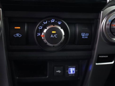 Used 2022 Toyota 4Runner TRD Sport w/ Technology Package AWD/4WD image 9