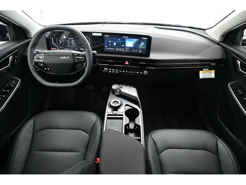 New 2025 Kia EV6 Wind image 14