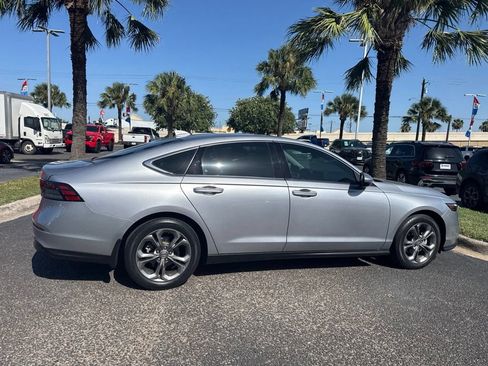 Used 2023 Honda Accord EX image 7