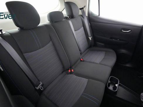 Used 2023 Nissan Leaf SV Plus image 9