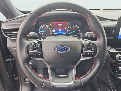 Used 2022 Ford Explorer ST-Line AWD/4WD image 29