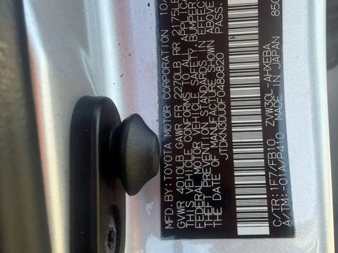 Used 2015 Toyota Prius Two FWD image 33