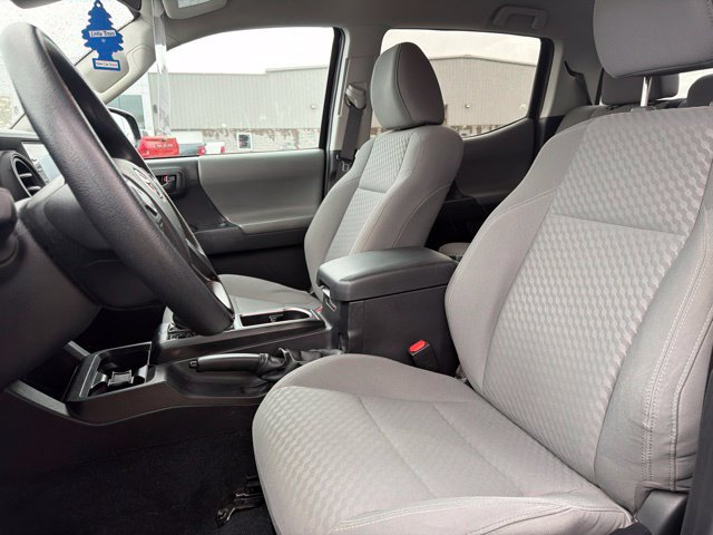 Used 2023 Toyota Tacoma SR AWD/4WD image 13