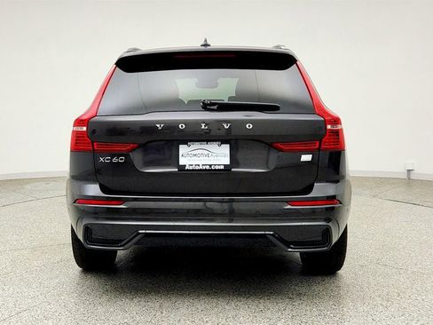 Used 2024 Volvo XC60 T8 Ultimate w/ Climate Package AWD/4WD image 6