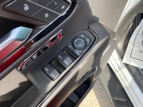 Used 2024 GMC Sierra 1500 AT4 w/ Technology Package AWD/4WD image 12