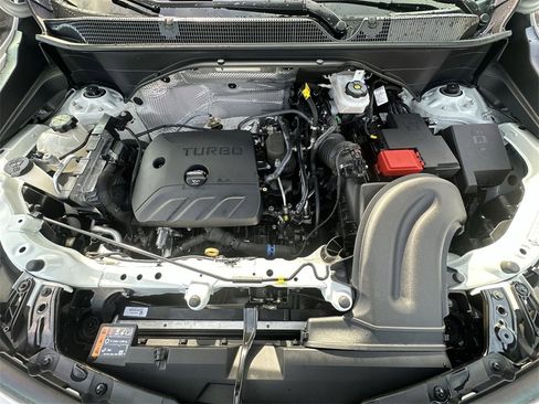 Used 2021 Buick Encore GX Essence w/ Advanced Technology Package image 25