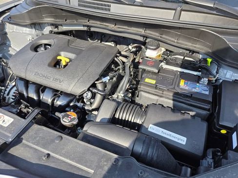 Used 2025 Kia Soul LX FWD image 23