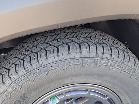 New 2025 Nissan Frontier PRO-4X w/ Interior Protection Package image 29