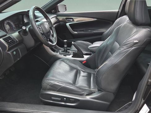 Used 2017 Honda Accord EX-L image 9