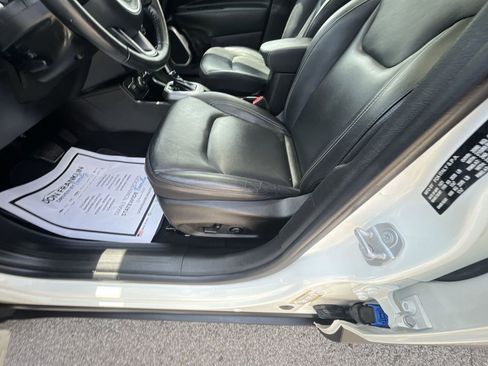 Used 2021 Jeep Renegade Limited w/ Sun & Sound Group image 12