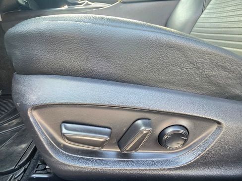 Used 2021 Toyota Camry SE FWD image 12