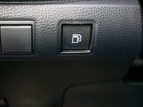 Certified 2022 Toyota Corolla LE FWD image 27