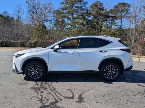 Used 2024 Lexus NX 250 NX 250 Premium image 8