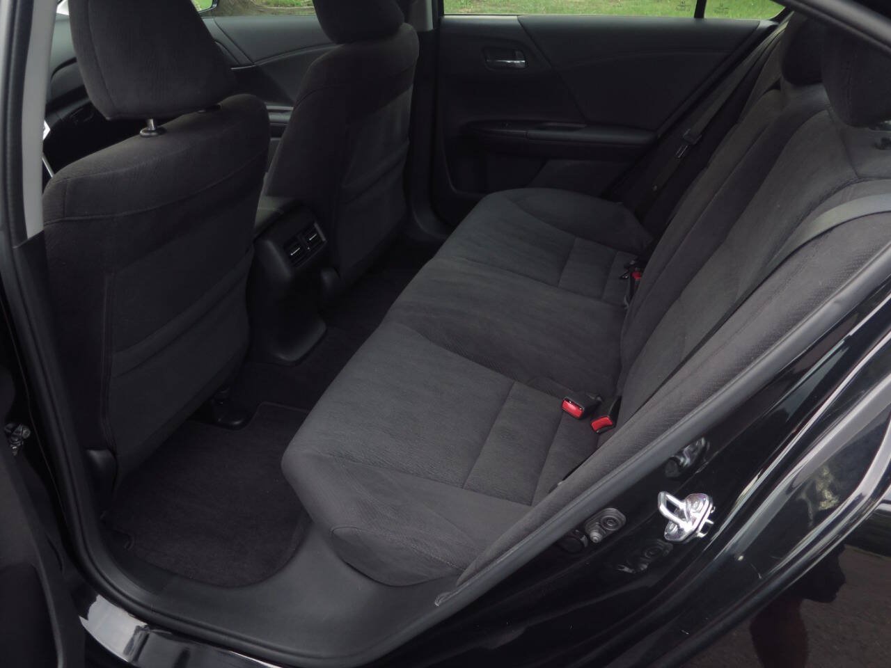 Used 2015 Honda Accord EX image 14