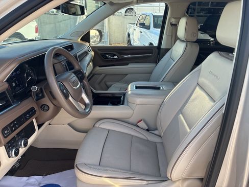 Used 2021 GMC Yukon Denali image 14