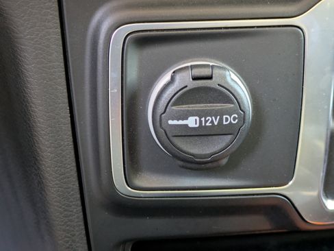 Used 2022 Jeep Wrangler Sport S image 27