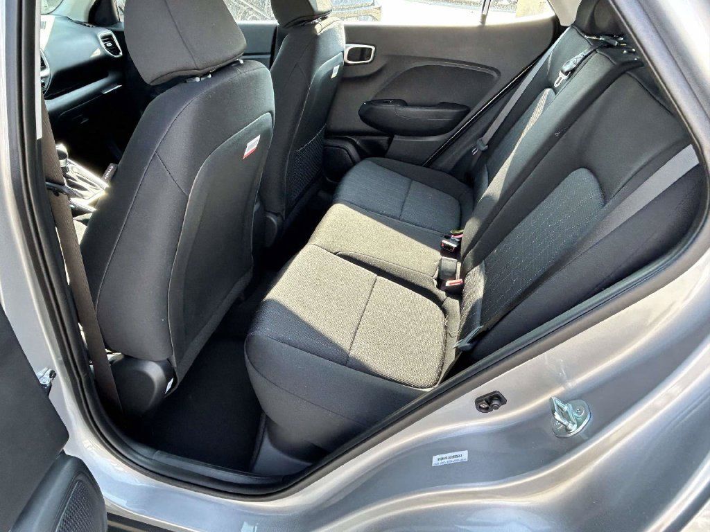 New 2026 Hyundai Venue SE FWD image 19