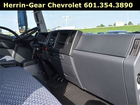 New 2025 Chevrolet Low Cab Forward image 21