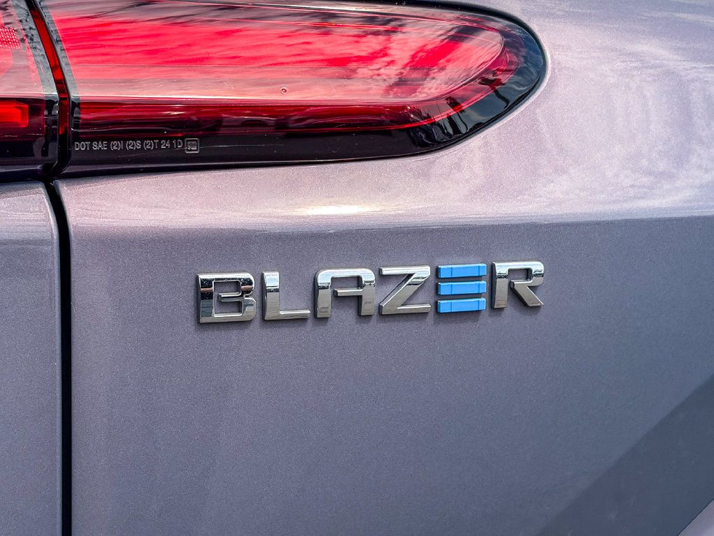 Used 2024 Chevrolet Blazer EV LT AWD/4WD image 10