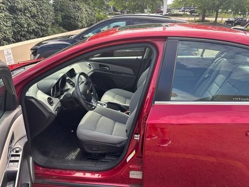 Used 2014 Chevrolet Cruze LT w/ All-Star Edition FWD image 5