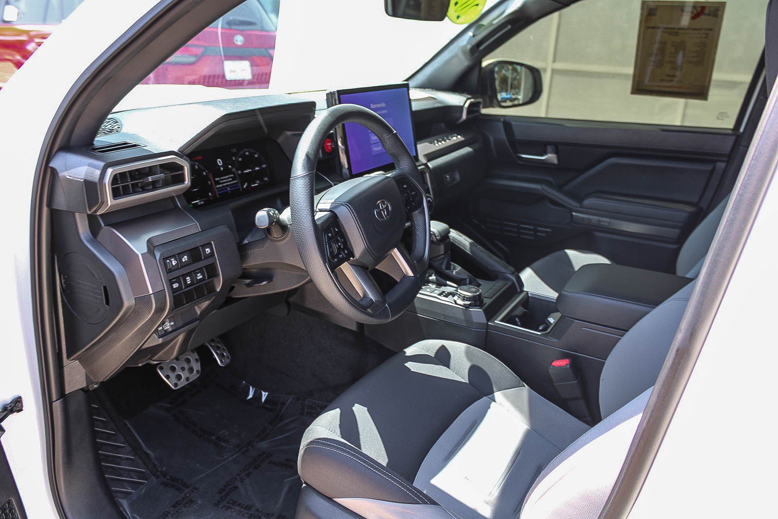 Used 2025 Toyota Tacoma TRD Sport AWD/4WD image 19