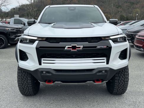 New 2026 Chevrolet Colorado ZR2 w/ Technology Package AWD/4WD image 8