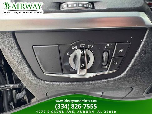 Used 2023 BMW X3 xDrive30i AWD/4WD image 17