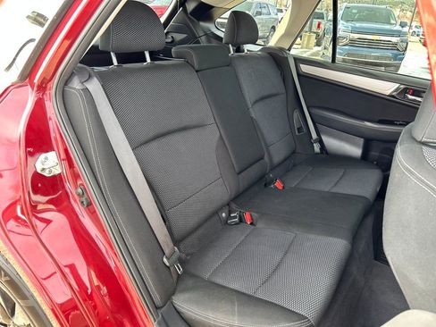 Used 2017 Subaru Outback 2.5i Premium image 23