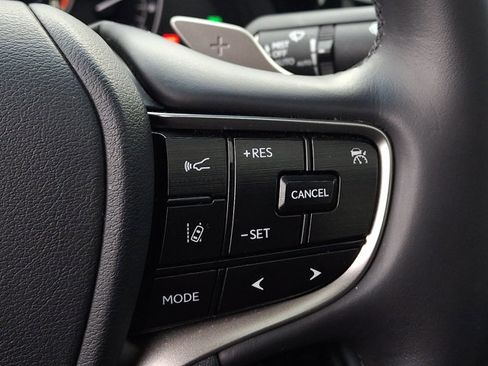 Used 2025 Lexus ES 350 image 21