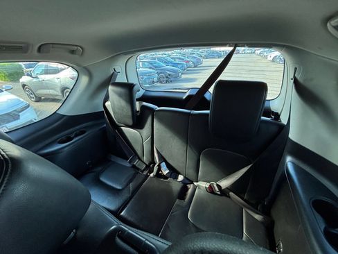 Used 2024 Nissan Armada SL RWD image 32