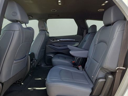 Used 2024 Buick Enclave Premium image 15