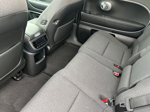 New 2026 Hyundai Ioniq 9 SE image 12