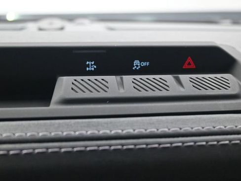 New 2025 Ford Bronco Outer Banks image 14