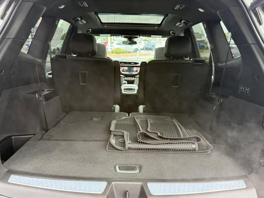 Used 2024 Cadillac XT6 Sport w/ LPO, Floor Liner Package AWD/4WD image 5