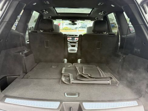 Used 2024 Cadillac XT6 Sport w/ LPO, Floor Liner Package AWD/4WD image 5