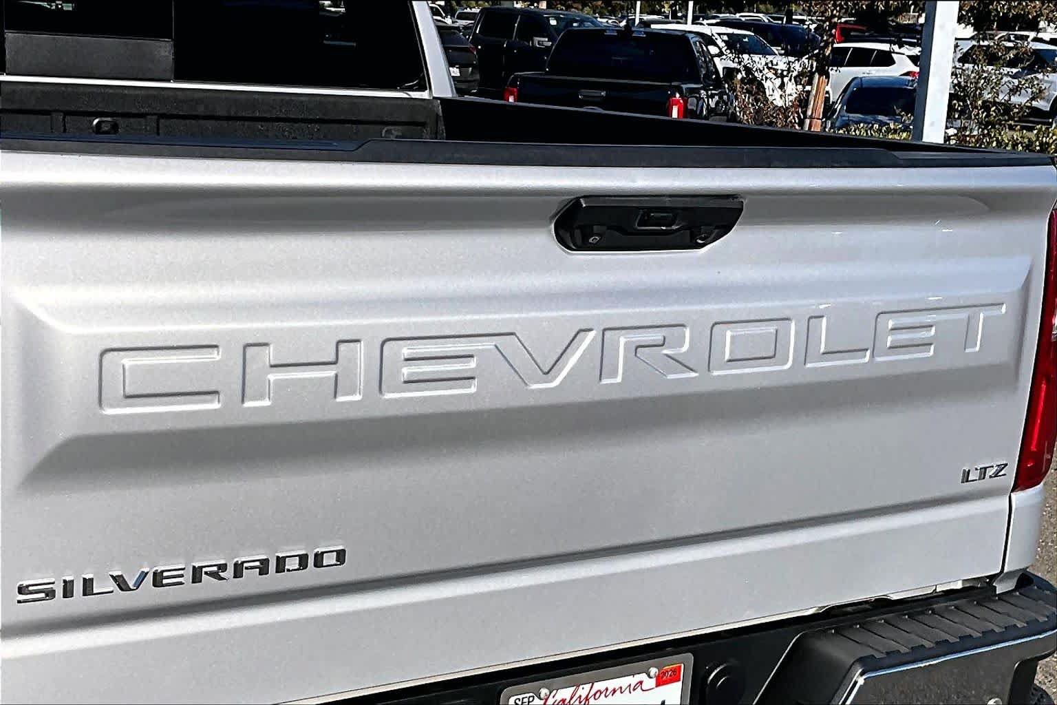 Used 2022 Chevrolet Silverado 1500 LTZ AWD/4WD image 30