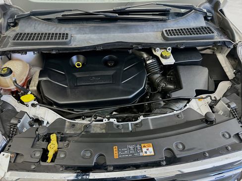 Used 2017 Ford Escape Titanium image 35