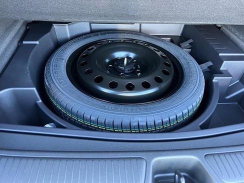 New 2025 Buick Envision Sport Touring image 36