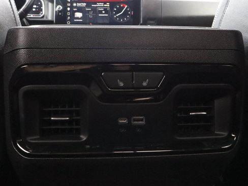 Used 2023 GMC Sierra 1500 AT4X AWD/4WD image 22