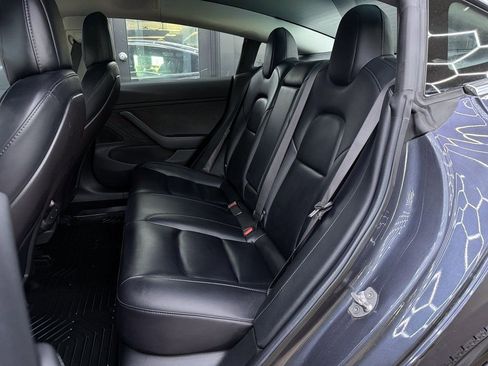 Used 2018 Tesla Model 3 Long Range image 19