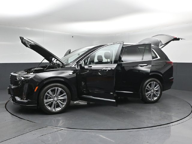 Used 2025 Cadillac XT6 Premium Luxury w/ Technology Package AWD/4WD image 57